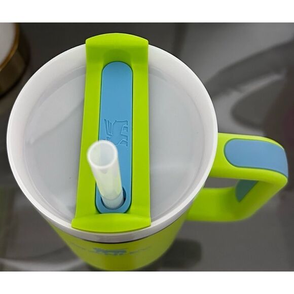 NWT LIMITED EDITION Stanley Quencher H2.0 FlowState Tumbler 40oz, BRIGHT LIME - Picture 2 of 3